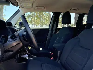 Jeep Renegade 2021 4x4 Latitude 4dr SUV