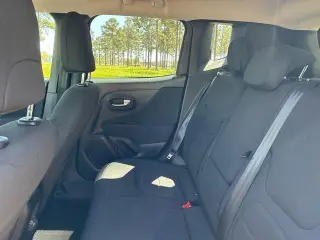 Jeep Renegade 2021 4x4 Latitude 4dr SUV