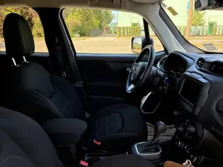 Jeep Renegade 2021 4x4 Latitude 4dr SUV