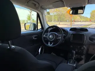 Jeep Renegade 2021 4x4 Latitude 4dr SUV