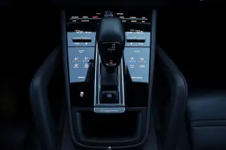 2021 Porsche Cayenne 