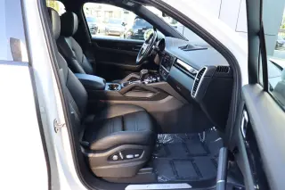 2020 Porsche Cayenne 