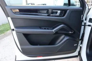 2020 Porsche Cayenne 