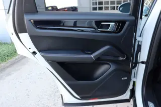 2020 Porsche Cayenne 