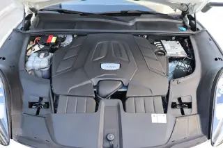 2020 Porsche Cayenne 