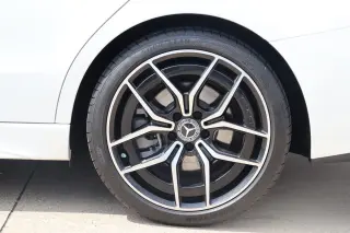 2025 Mercedes-Benz C 300 Sedan