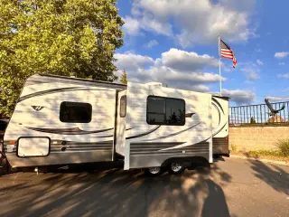 2015 Keystone RV Hideout 22KBSWE