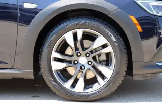 2018 Buick Regal TourX Essence