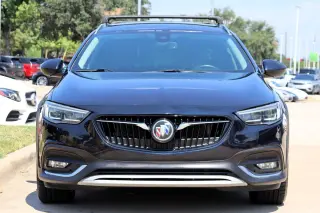 2018 Buick Regal TourX Essence