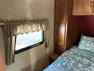 2010 Komfort Trailblazer LE 261