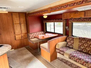 2010 Komfort Trailblazer LE 261