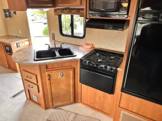 2010 Komfort Trailblazer LE 261
