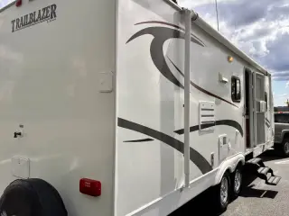 2010 Komfort Trailblazer LE 261