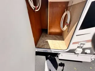 2013 Lance 1985 model  23 ft