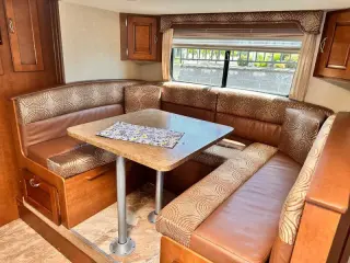 2013 Lance 1985 model  23 ft