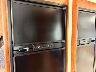 2013 Lance 1985 model  23 ft