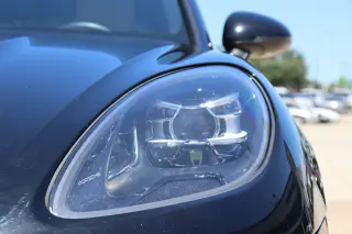 2020 Porsche Macan 