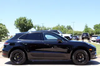 2020 Porsche Macan 