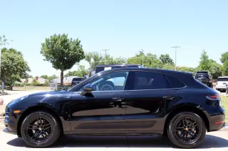 2020 Porsche Macan 