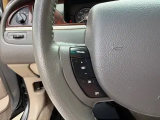 2006 Lincoln Town Car Signature