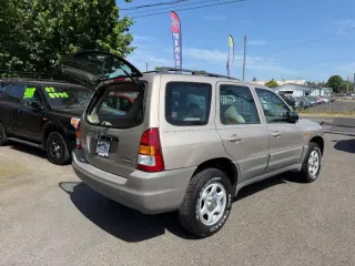 2001 Mazda Tribute DX
