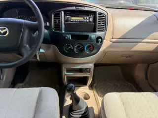 2001 Mazda Tribute DX
