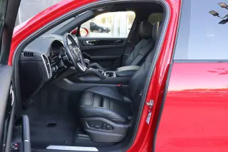 2023 Porsche Cayenne 