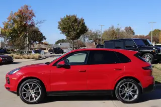 2023 Porsche Cayenne 