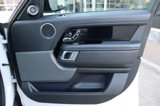 2020 Land Rover Range Rover P525 HSE