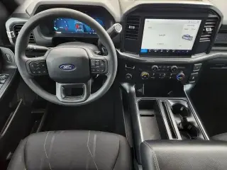 Ford F-150 2025 4x2 STX 4dr SuperCrew 5.5 ft. SB