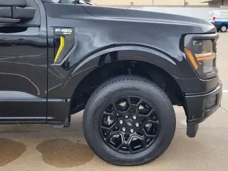 Ford F-150 2025 4x2 STX 4dr SuperCrew 5.5 ft. SB