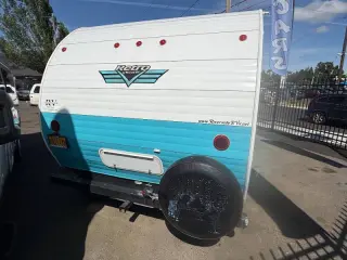 2017 Riverside RV  Retro 195