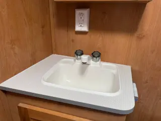 2017 Riverside RV  Retro 195