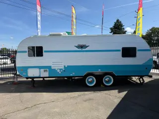 2017 Riverside RV  Retro 195
