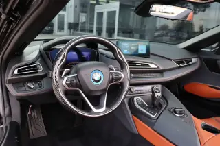 2019 BMW i8 Roadster