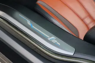 2019 BMW i8 Roadster
