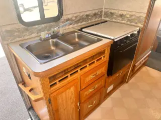1999 Shasta RV Spirit 240
