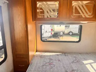 1999 Shasta RV Spirit 240