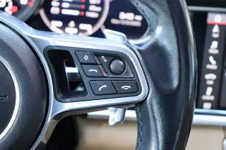 2018 Porsche Panamera 4