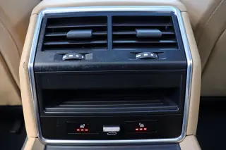 2018 Porsche Panamera 4