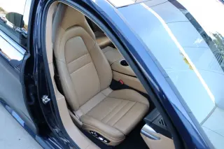 2018 Porsche Panamera 4