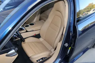 2018 Porsche Panamera 4