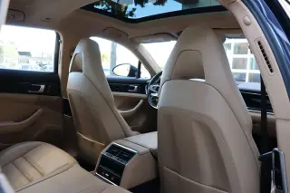 2018 Porsche Panamera 4