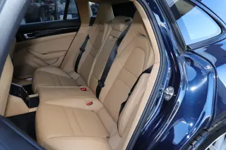2018 Porsche Panamera 4