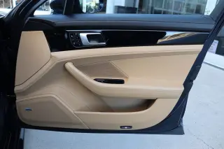 2018 Porsche Panamera 4
