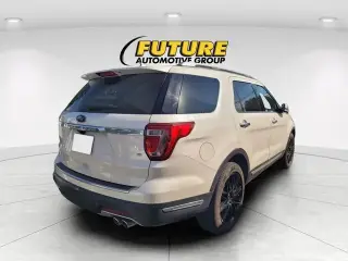Ford Explorer 2018 AWD Platinum 4dr SUV