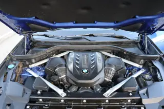 2020 BMW X6 M50i