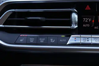 2020 BMW X6 M50i