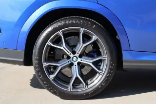2020 BMW X6 M50i