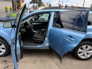 2010 Subaru Outback 2.5i Premium
